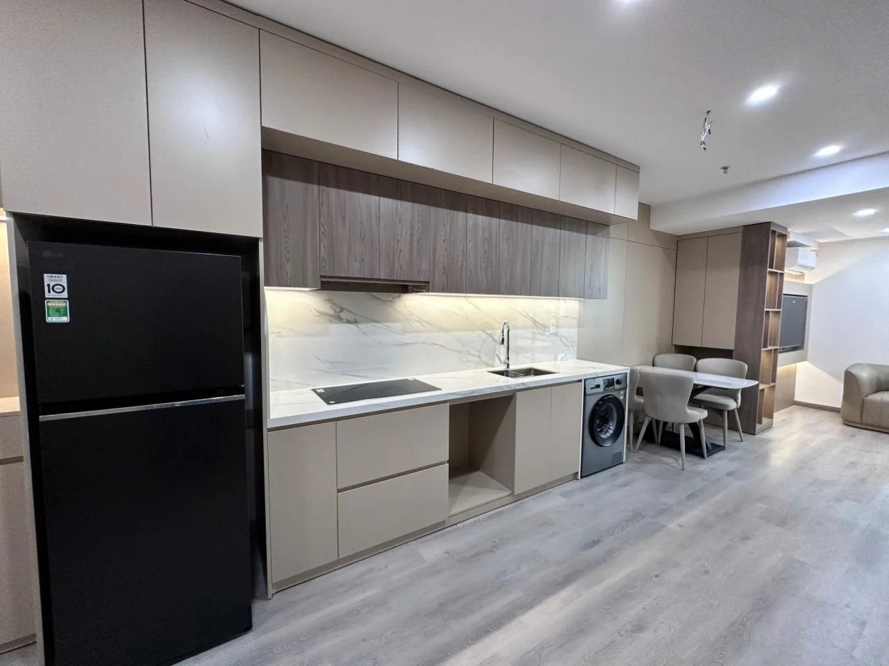 Apartment, 3 спальни, 85.00 м²