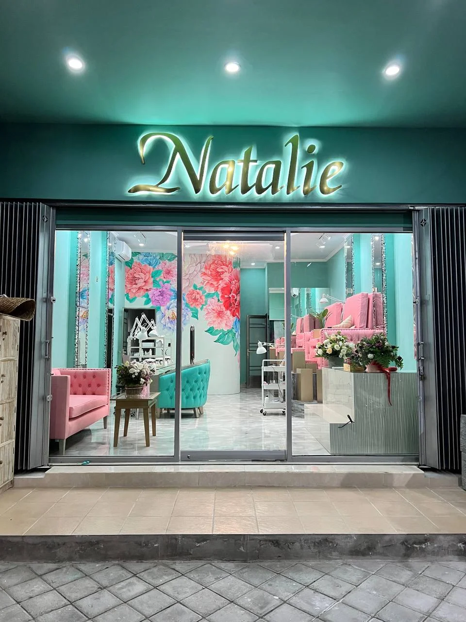 Natalie Salon