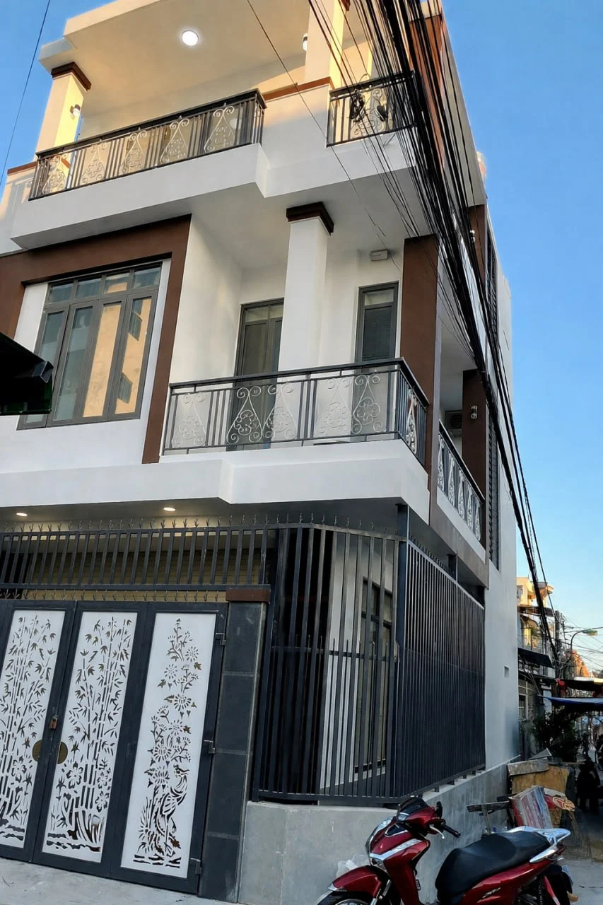 House, 5 спальни, 62.00 м²