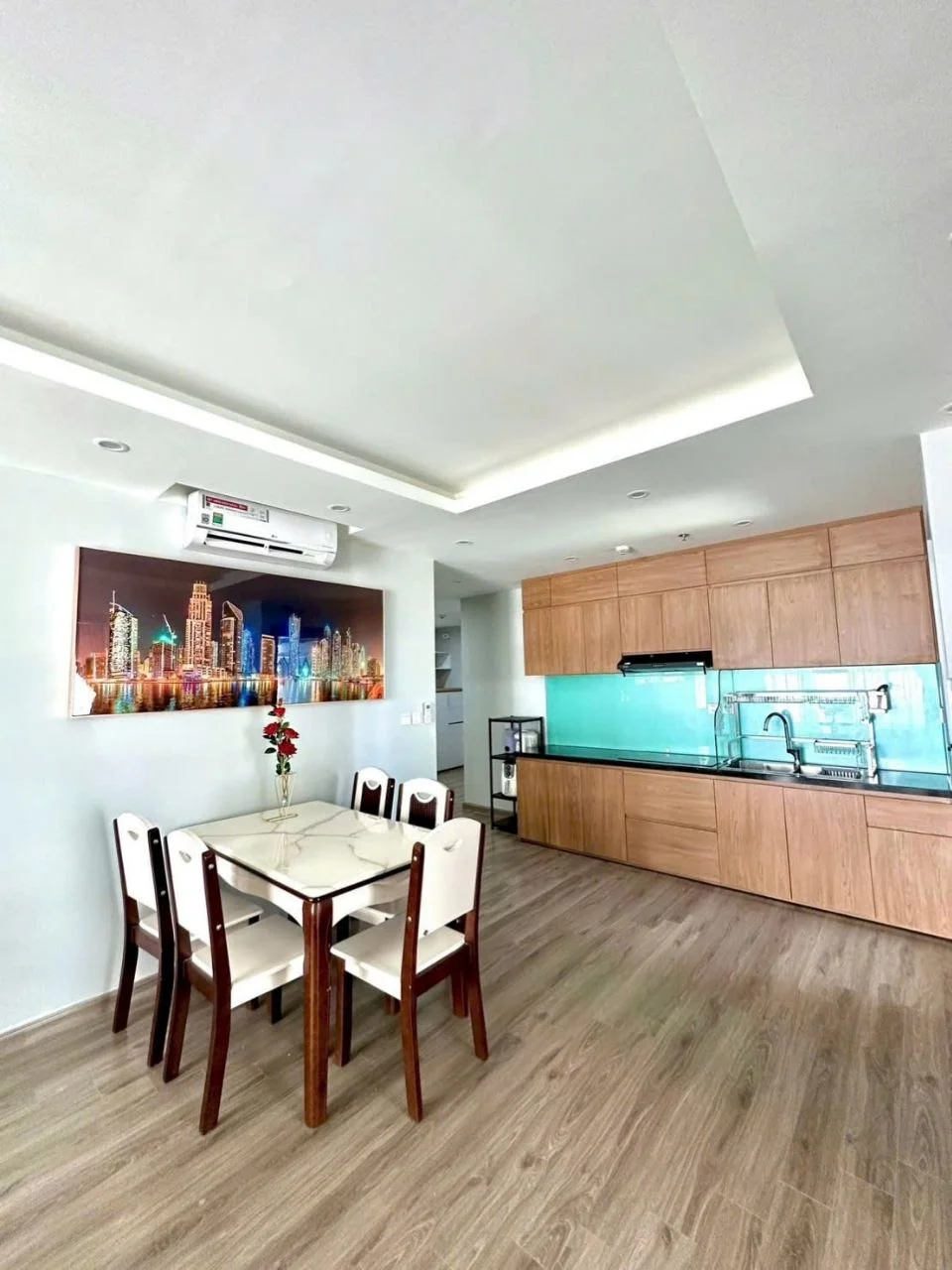 Apartment, 2 спальни, 85.00 м²