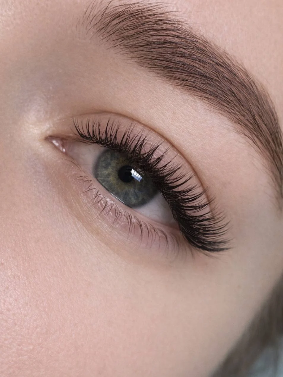 Мастер по ресницам